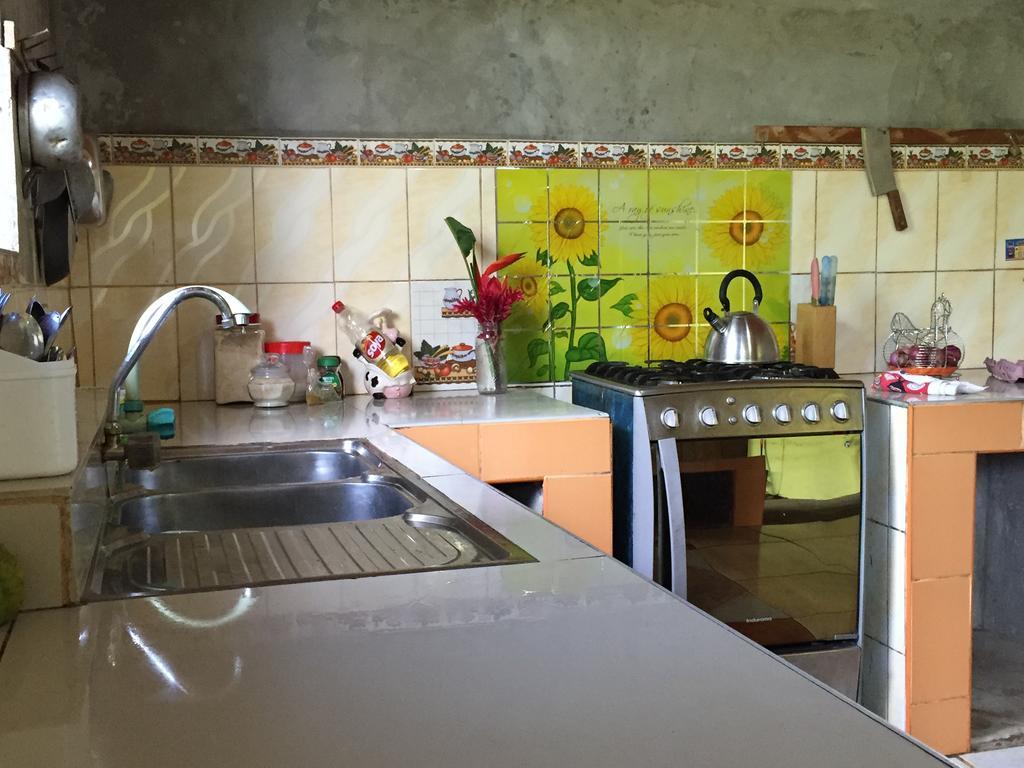 Isuyama Hostel Puerto Maldonado Exteriör bild